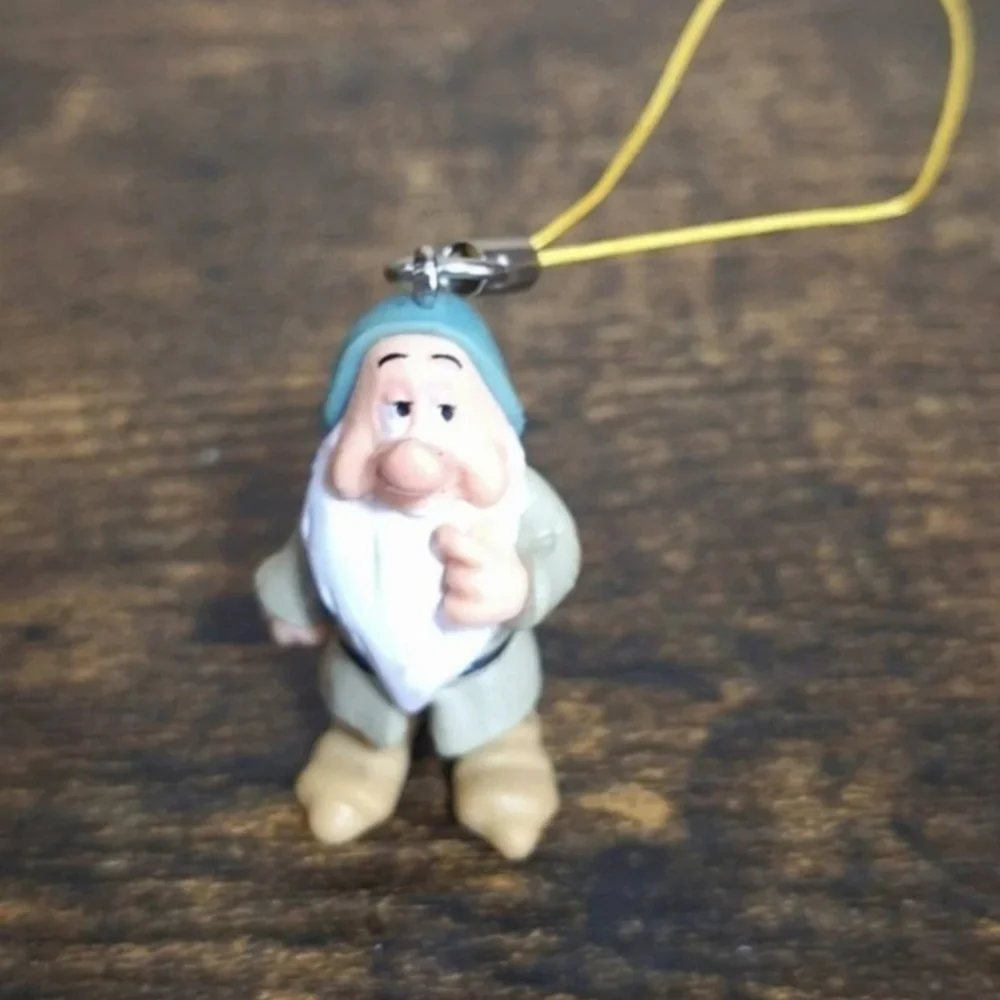 Set Of Disney's Snow White Dwarves Sleepy & Bashful Cell Phone Danglers.